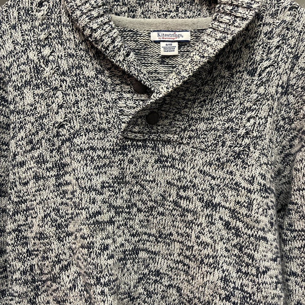 Kitestings 8-10 sweater. Warm and soft.